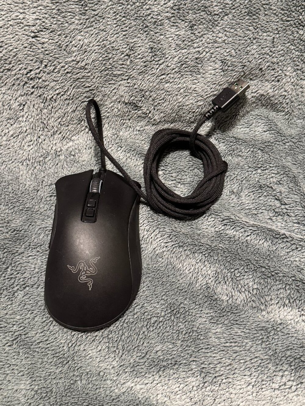 Razer DeathAdder V2 Ergonomic Wired Gaming Mouse - Black